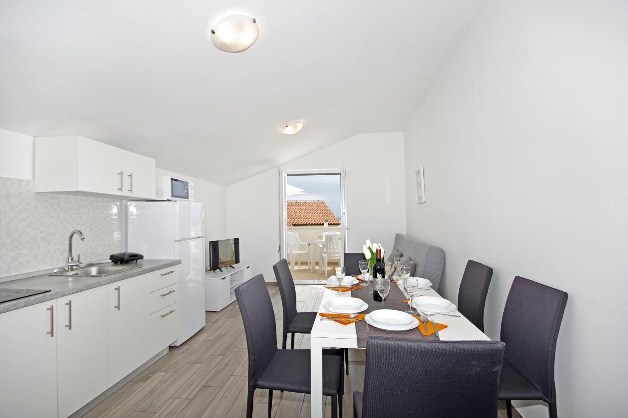 Apartments Frado Novalja Eksteriør bilde