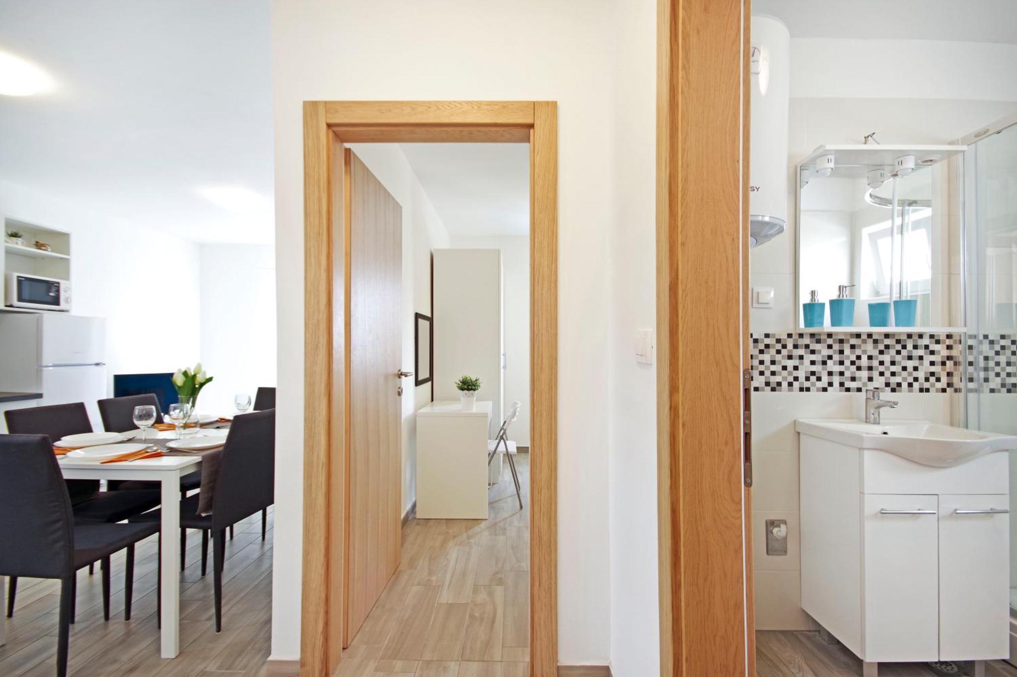 Apartments Frado Novalja Eksteriør bilde